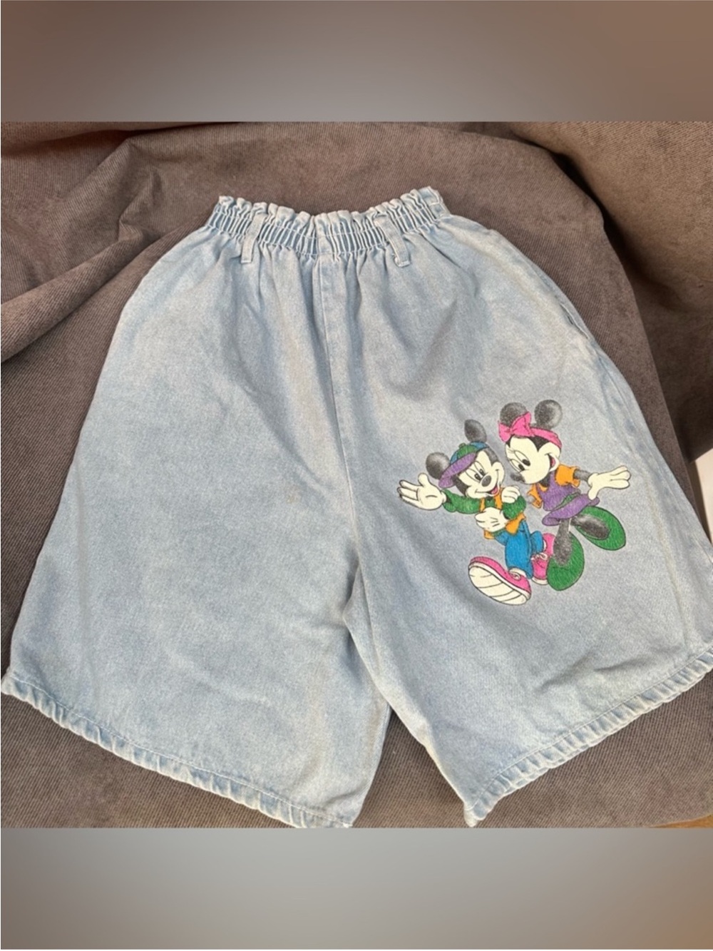 Vintage Mickey Mouse baggy jean shorts w/ pockets size medium